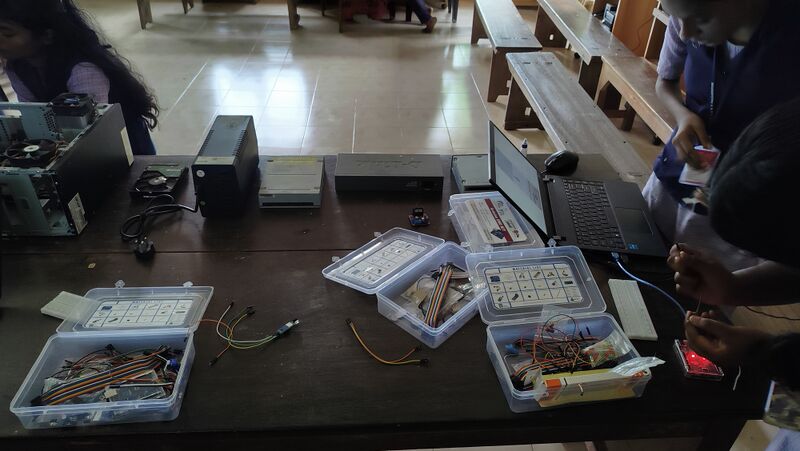 പ്രമാണം:42069 freedomfest02.jpg