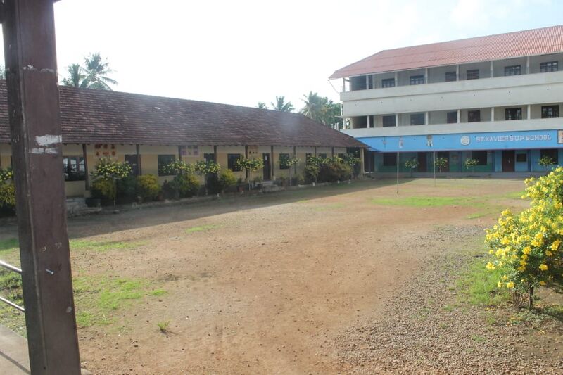 പ്രമാണം:46329 school pic.jpeg