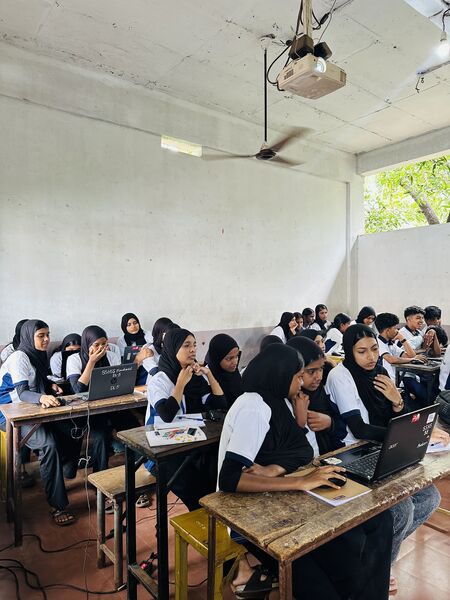 പ്രമാണം:48086 CWSN TRAINING LK.jpg