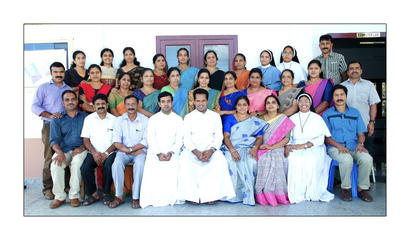 പ്രമാണം:30014Staff 2019-20.JPG