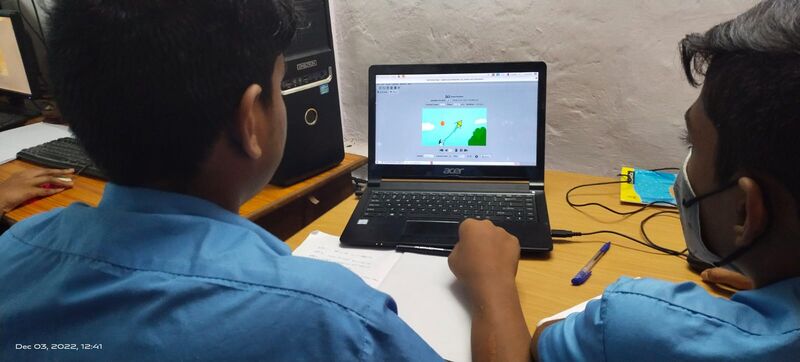 പ്രമാണം:33502- High Tech 2.jpeg