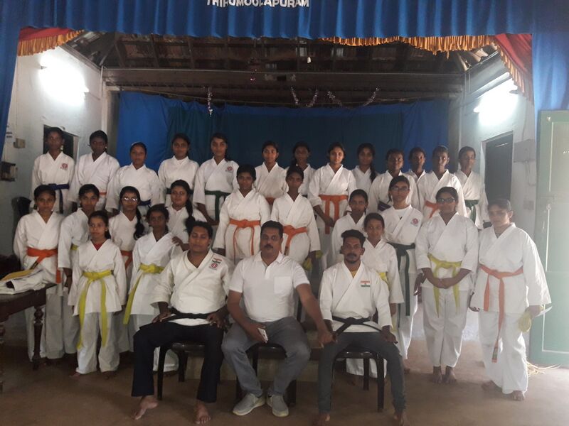 പ്രമാണം:37049-kar6.jpg