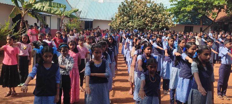 പ്രമാണം:44042 5.jpg