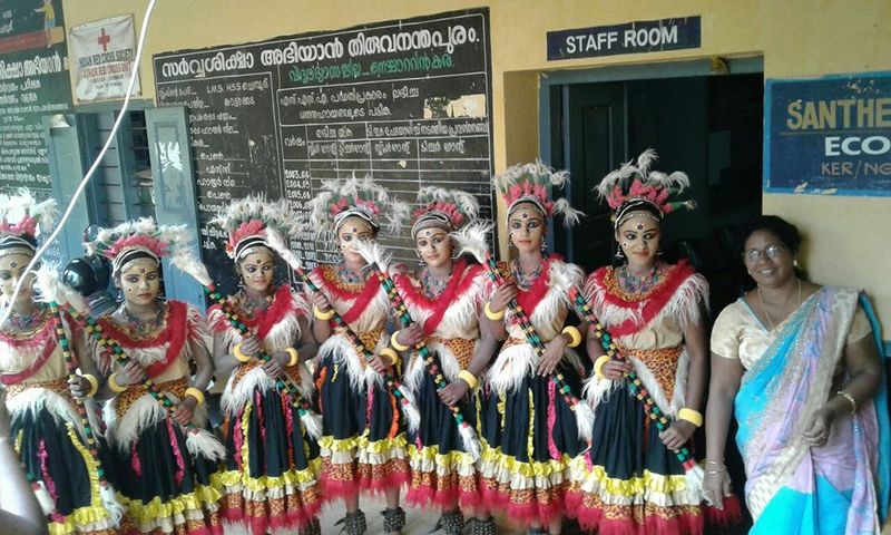 പ്രമാണം:44066kalsavam.jpg