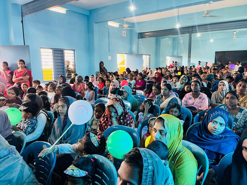 പ്രമാണം:48239 pravesanolsavam 1 June 2.jpeg