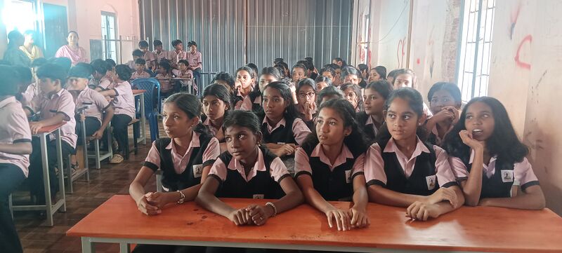 പ്രമാണം:12027 bodhavakaranaclass3.jpg