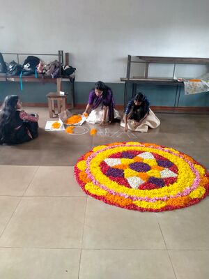 13024-Onapookkalam2.jpg