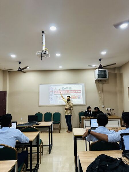 പ്രമാണം:16008 tech hand shake .14.jpeg