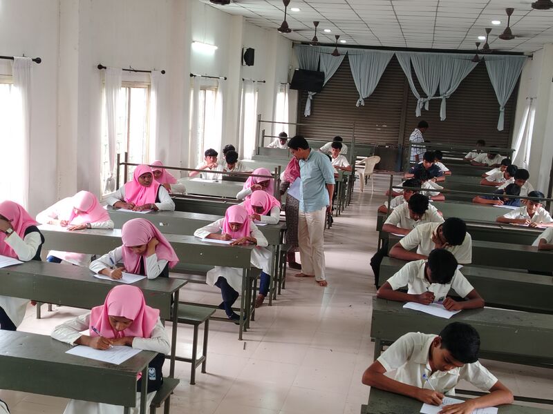 പ്രമാണം:19009-vijabheri 9th Pre Test.jpg