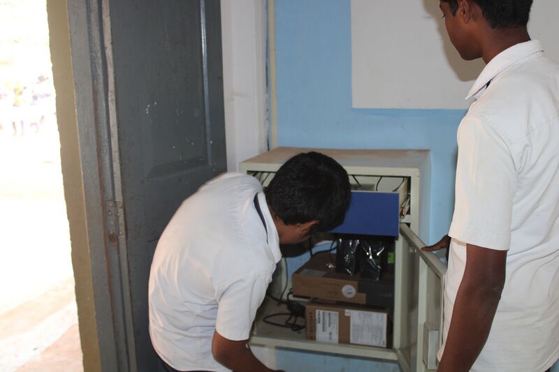 പ്രമാണം:19068 ROUTEEN CHECK UP1.JPG