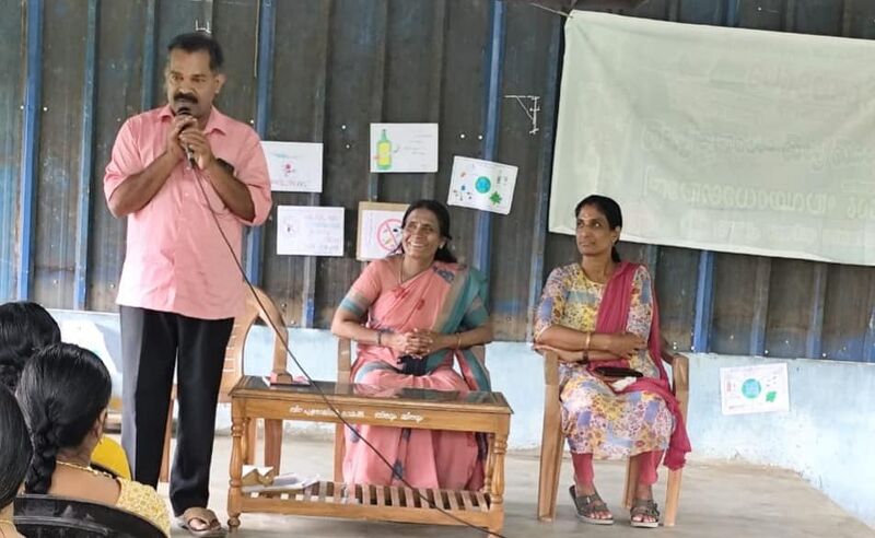 പ്രമാണം:21706 onnamtharam24 01.jpg