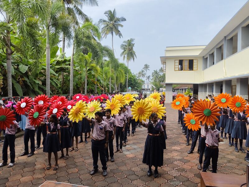 പ്രമാണം:26342 chil5.jpg