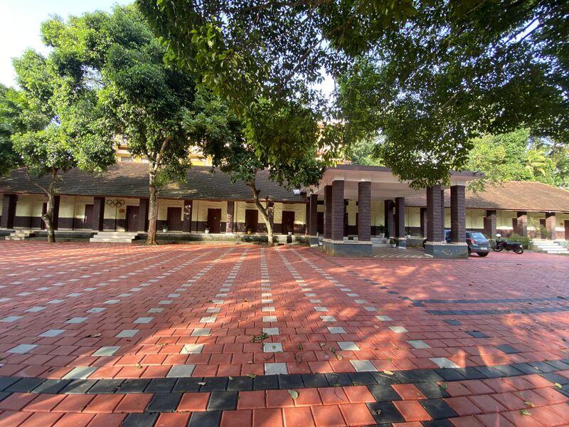 പ്രമാണം:31065school 2.jpeg