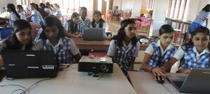 31076 computer lab 1.JPG