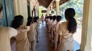 32367 school assembly.jpg