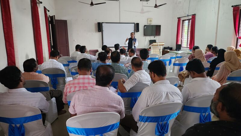 പ്രമാണം:47045-orientation 23-2.jpg