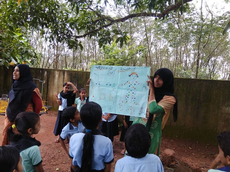 പ്രമാണം:48502 maths workshop1.jpeg