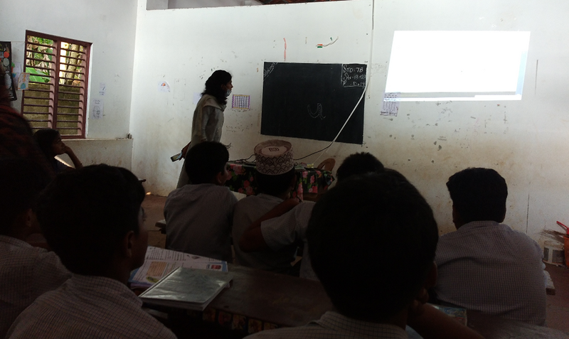 പ്രമാണം:Class room.19875.png