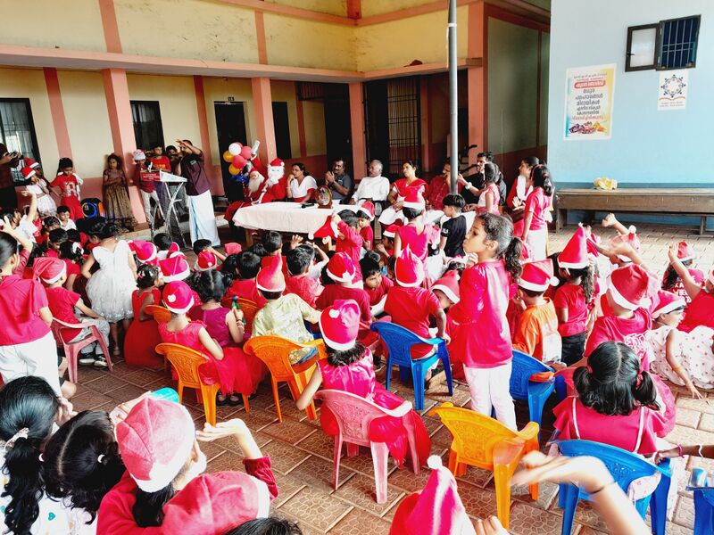 പ്രമാണം:12329 chri4.jpg