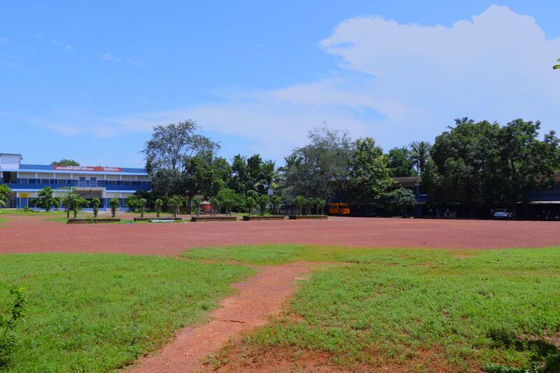 പ്രമാണം:16007-school photo 1.jpg