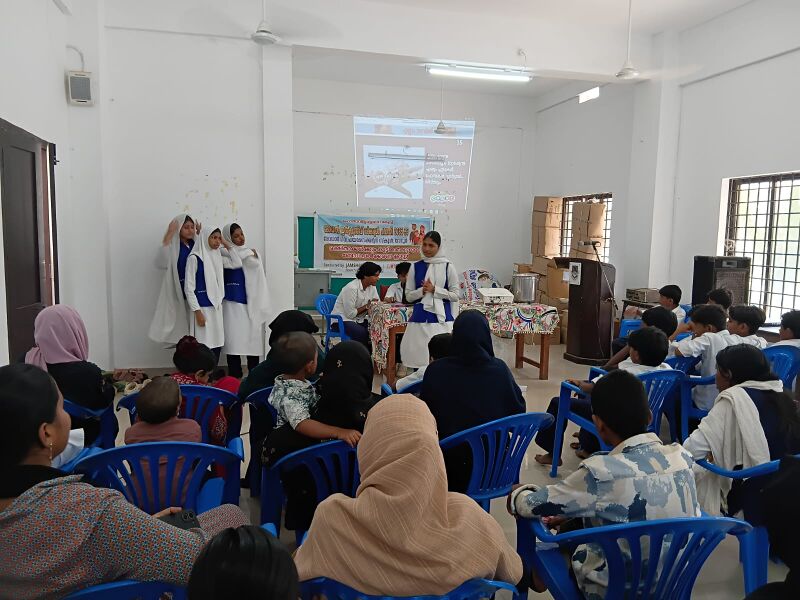 പ്രമാണം:19026-ammamarkkulla class.jpeg