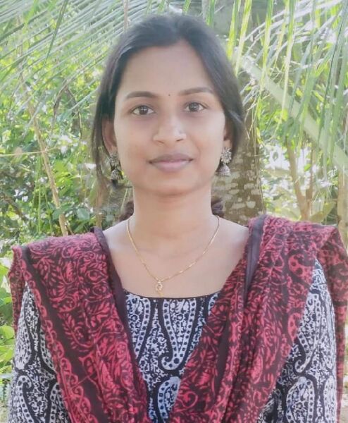 പ്രമാണം:23051 reshma.jpg