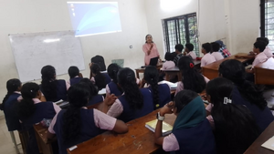 25104- EKM-Little kite1.png