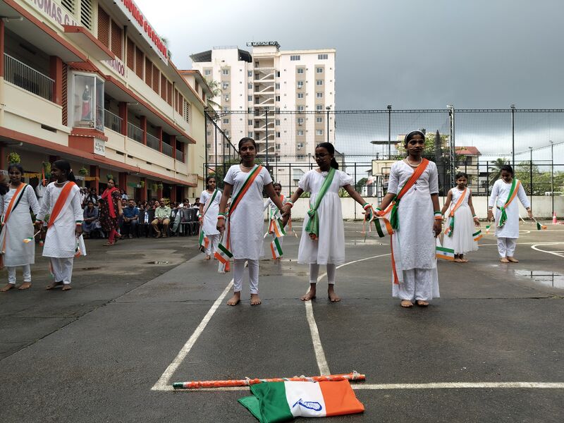 പ്രമാണം:26078- Display Dance-2025.jpg