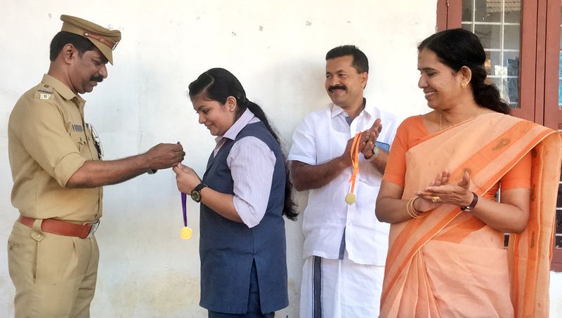 പ്രമാണം:28012 SP 1920 211.jpeg