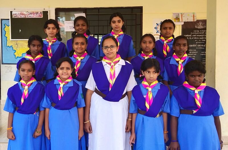 പ്രമാണം:31056 guiding.jpeg