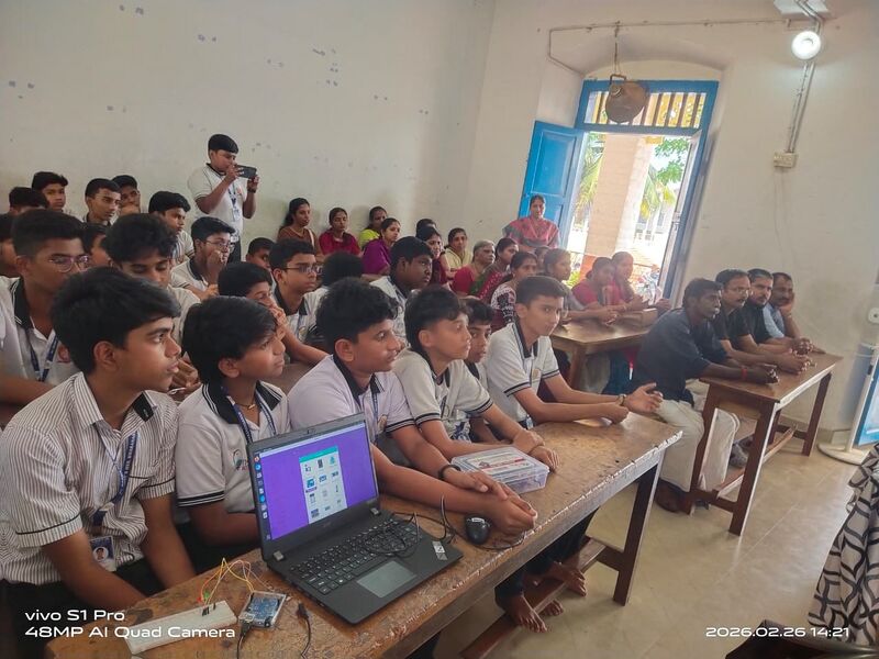 പ്രമാണം:31077 ai9.jpeg