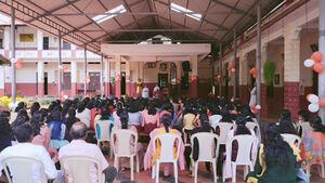 31082 p5.resized.jpg