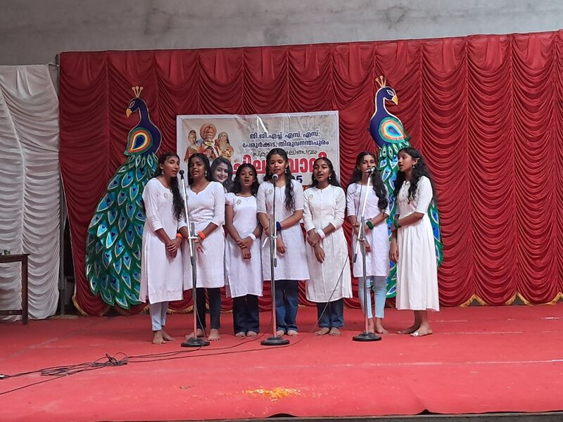 പ്രമാണം:43040-kalotsavam25-2.jpg