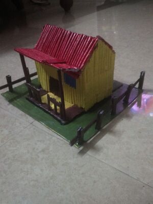 Straw house.jpg
