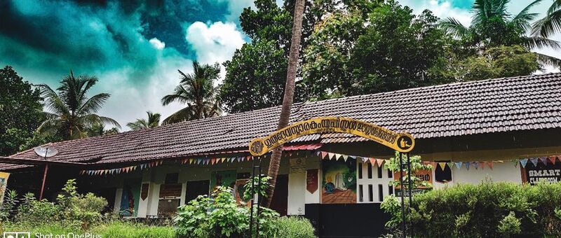 പ്രമാണം:14553 schoolphoto.jpeg