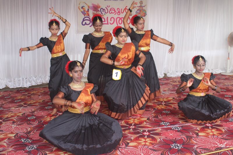പ്രമാണം:21060 SCHOOL KALOTHSAV9.jpg
