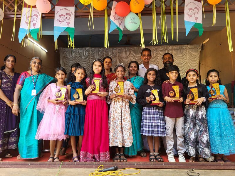 പ്രമാണം:21706 pravesanolsavam2402.jpg