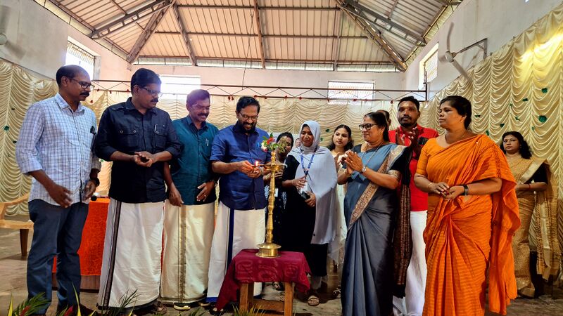 പ്രമാണം:22058 tsr sep inauguration.jpg