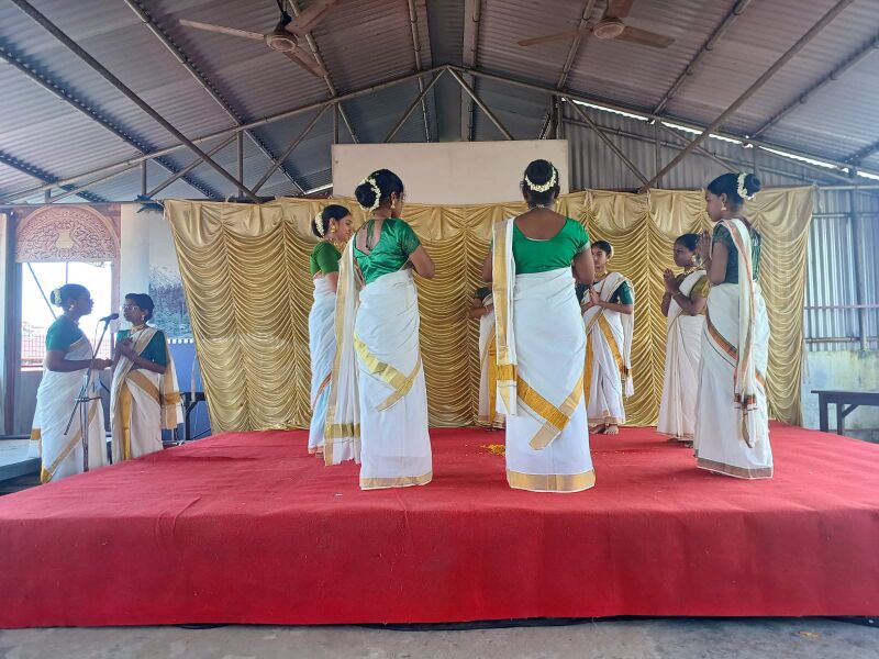 പ്രമാണം:26059-School Kalolsavam 6.jpeg