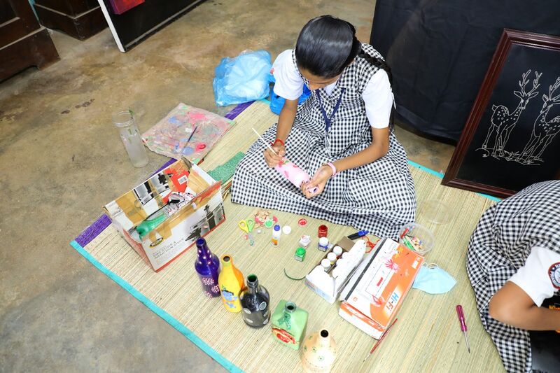 പ്രമാണം:38062 creativeroom 2022 2.jpg