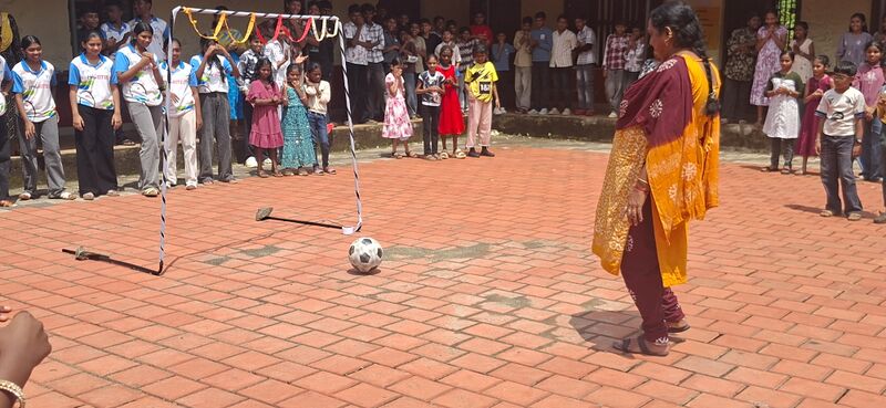 പ്രമാണം:38077-PTA-GOAL2026-Goal Kick9.jpg