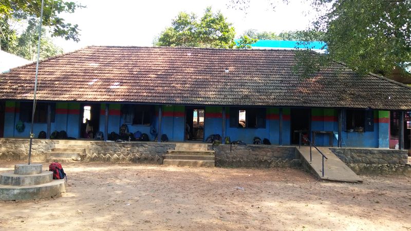 പ്രമാണം:42087.GHS Chettachal 1.jpg