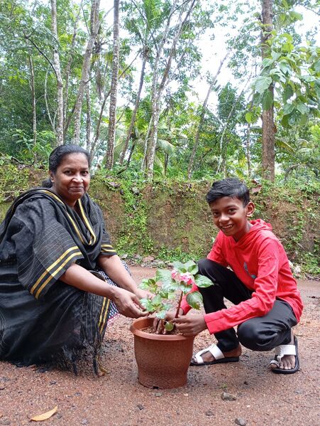 പ്രമാണം:42651ecoclub enikorumaram.jpg