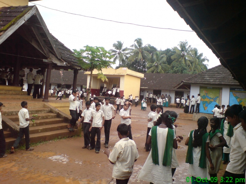 പ്രമാണം:Smtghss chelakkara.jpg