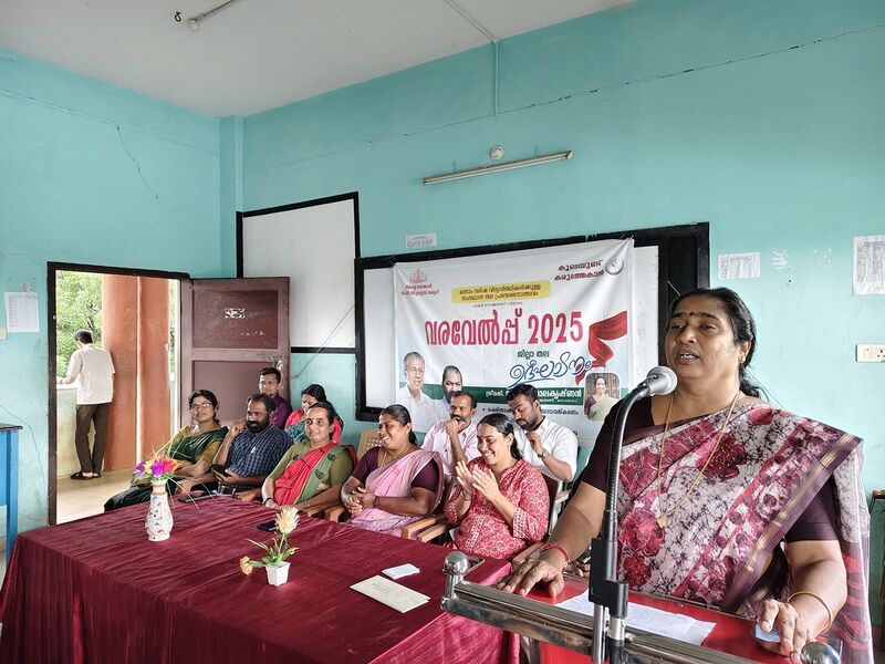 പ്രമാണം:12058-plusone jillathala udkhadanam.jpg