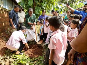 12329 paristhi4.resized.jpg