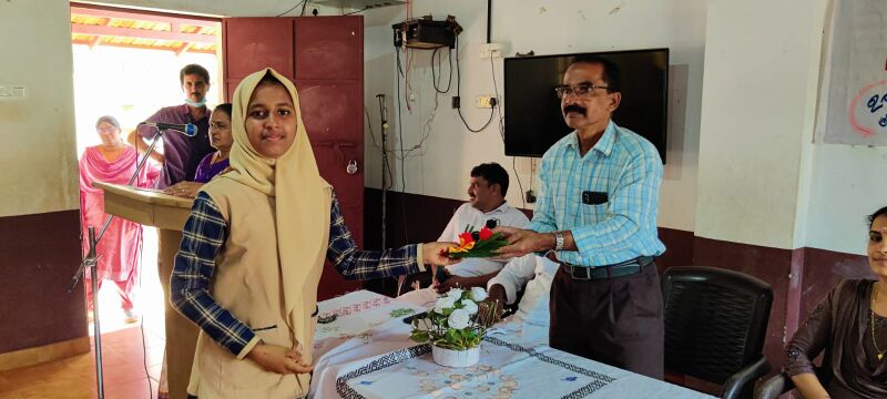 പ്രമാണം:13055 yo2.jpeg