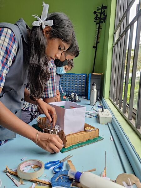 പ്രമാണം:15051 testingn.jpg