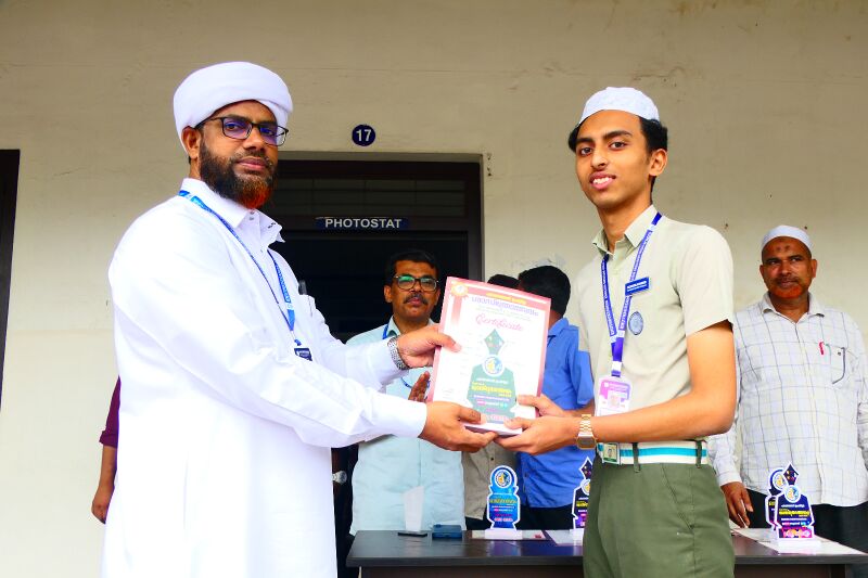 പ്രമാണം:19111 presenatation hs.jpeg