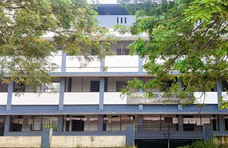 പ്രമാണം:19781-K G section building.jpg